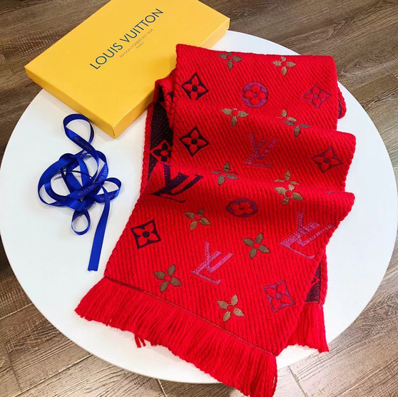 Red slim LV scarf