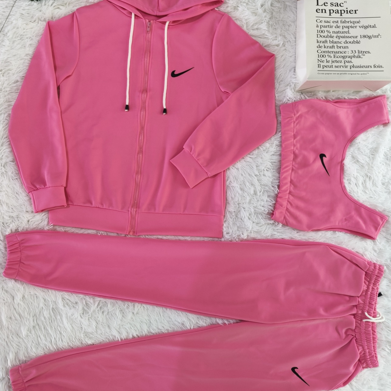  Womens Nike Tracksuit Set