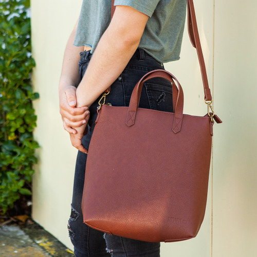 The Woburn tote bag from Moana Rd, brown.