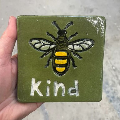 Small Tile - Bee Kind