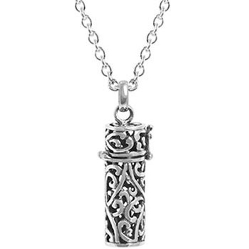 Sterling silver family tree locked and chain necklace from Evolve New Zealand.