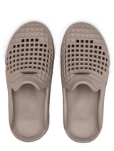 Lusso Cloud Scenario Slide - Goat