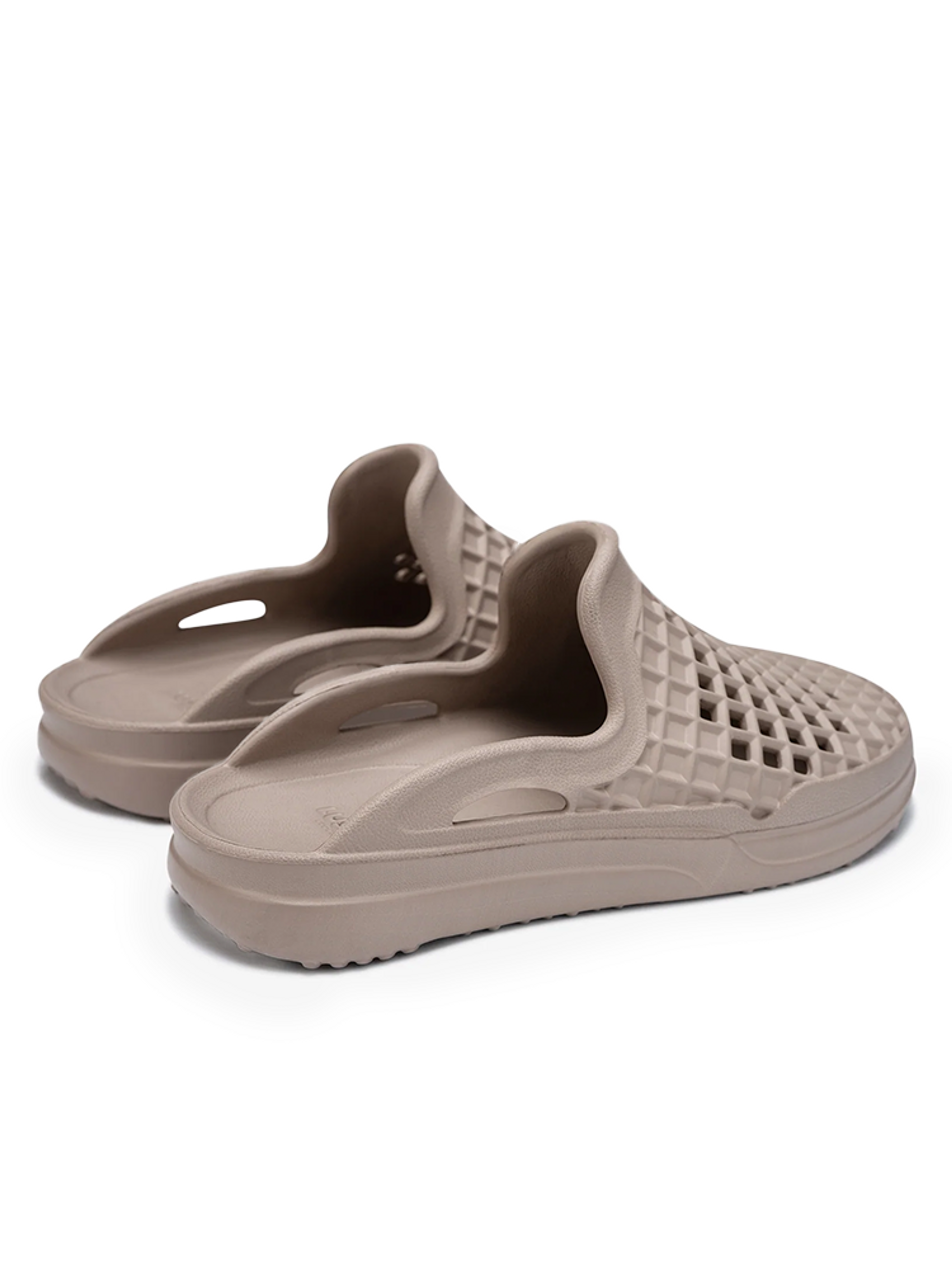 Lusso Cloud Scenario Slide - Goat