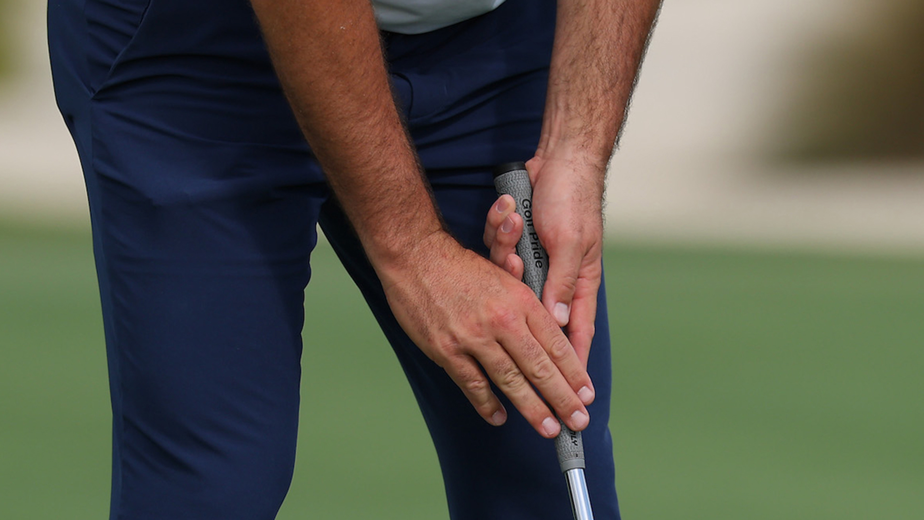Five Unorthodox Putting Grips You Need To Try