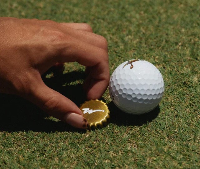 Walker Golf Things Ball Marker 3-Pack 'On Watch' - White/Green/Brushed Gold