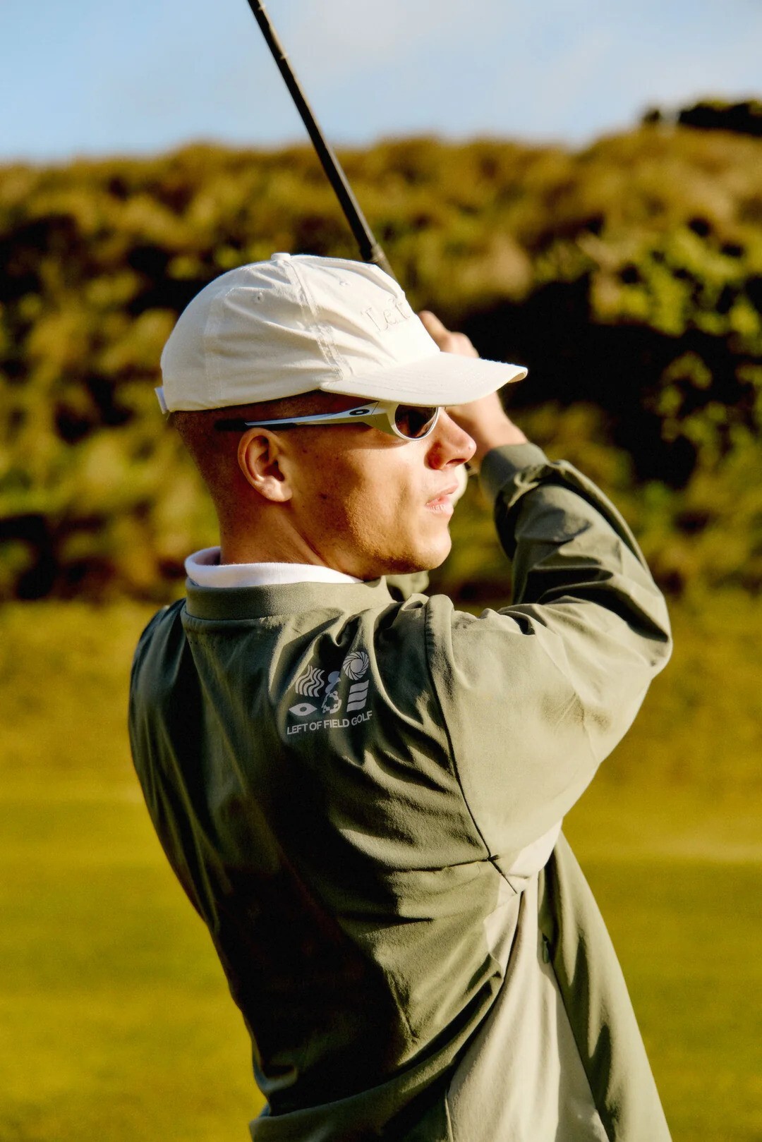 Left Of Field Golf Bridport Wind Breaker Crew Neck - Green