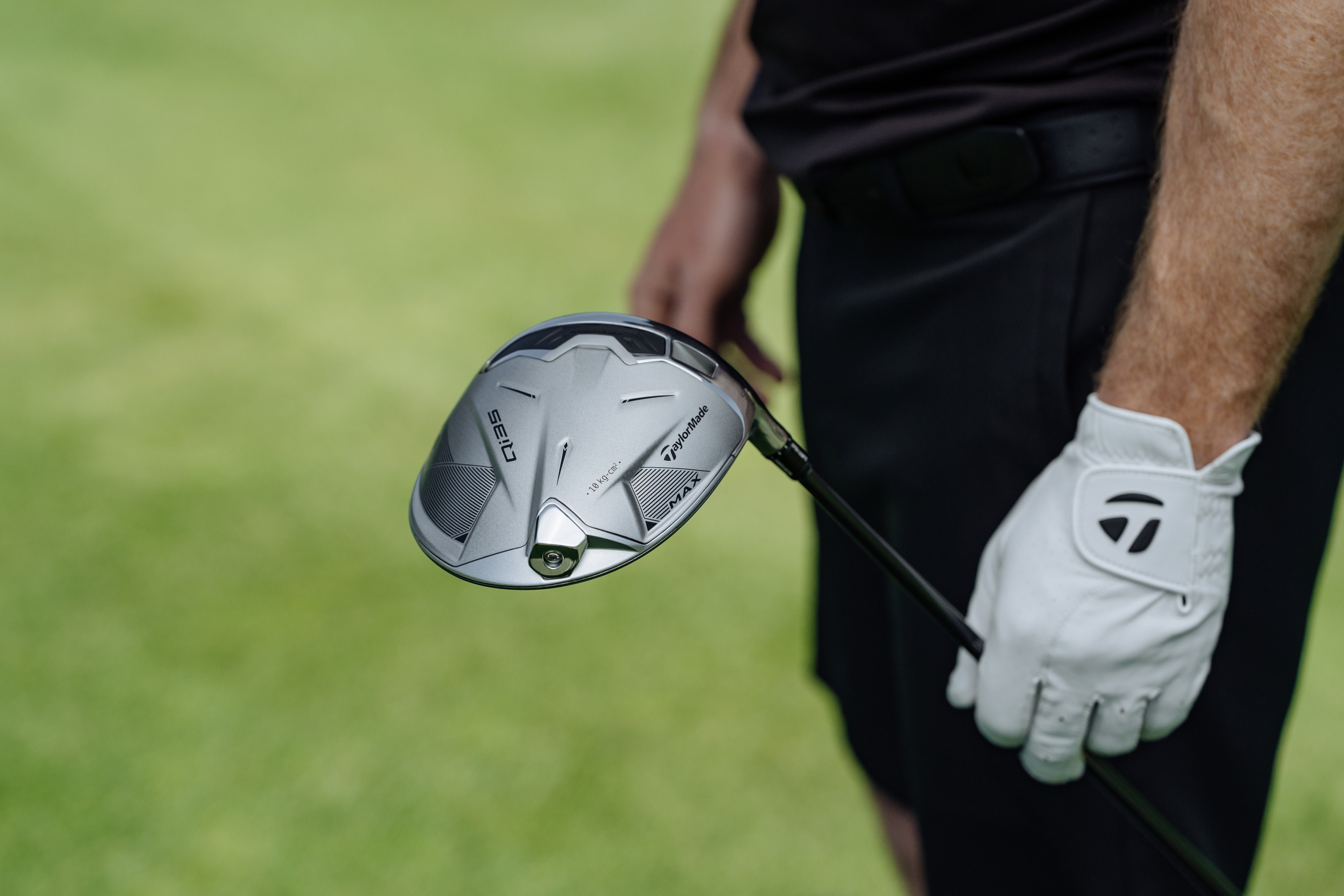 TaylorMade Qi35 Max Designer Series Driver - Silver