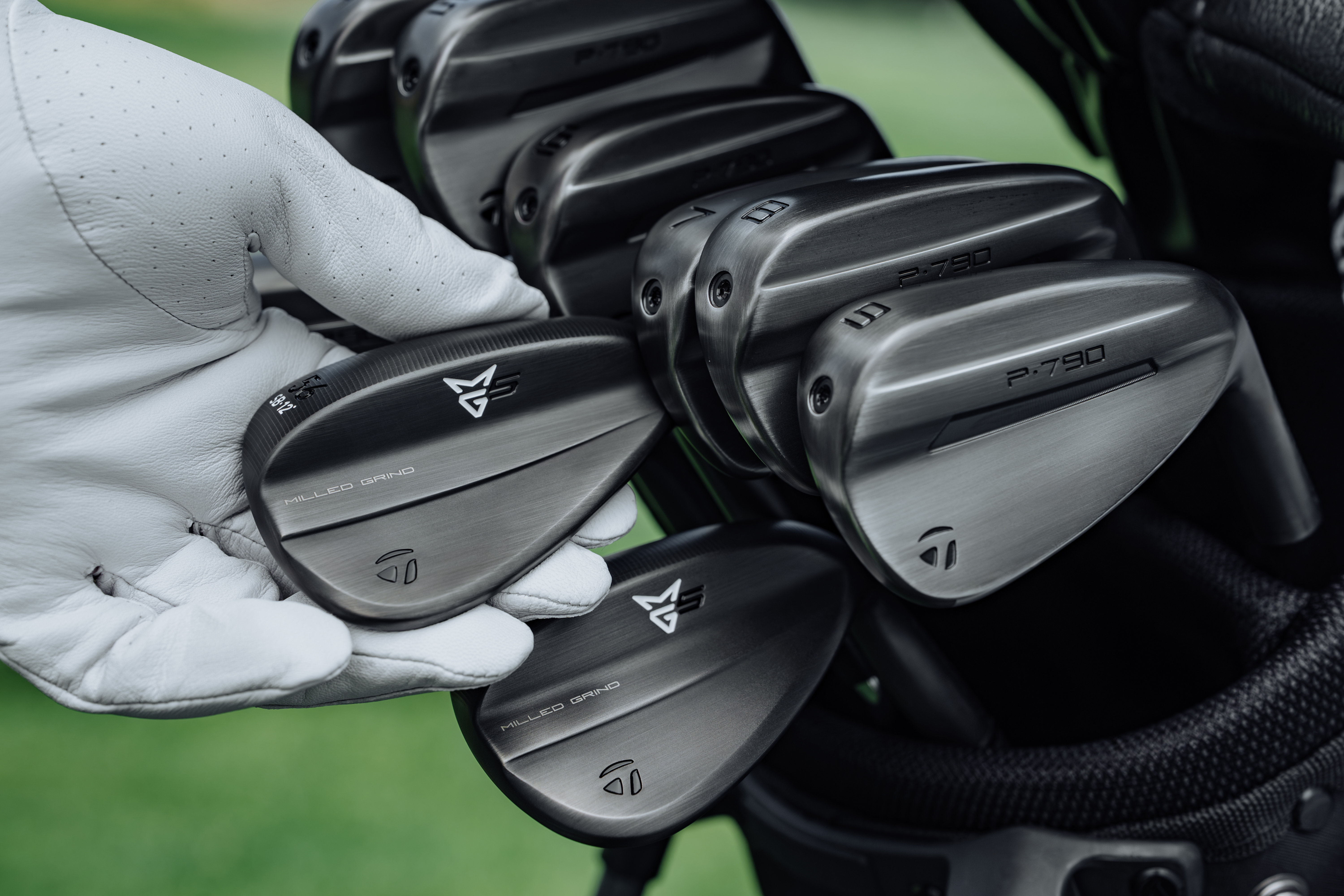 TaylorMade Milled Grind 5 Wedge - Satin RAW Black