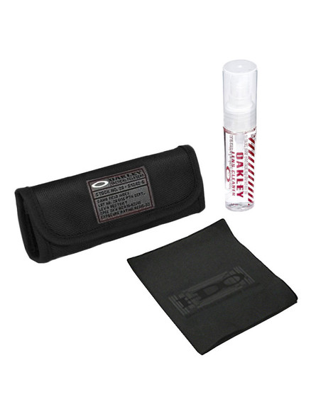 Oakley Lens Cleaning Kit | GolfBox