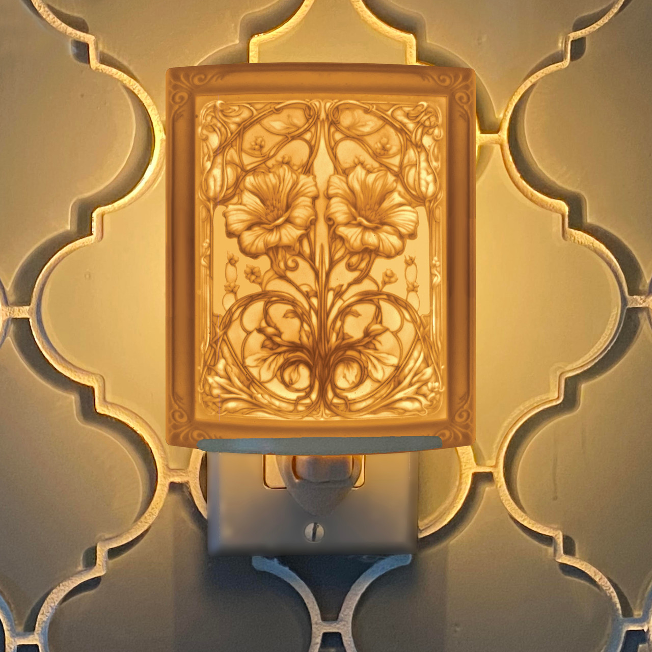 Art Nouveau Style NR351