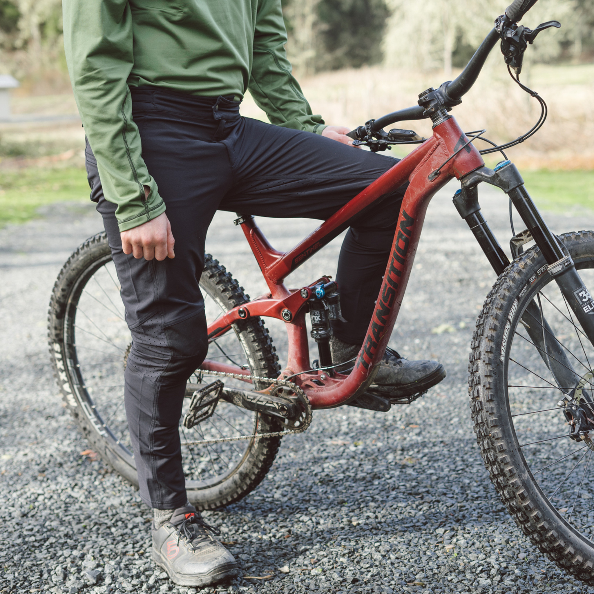 Mountain biking hot sale pants mens