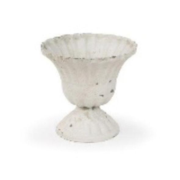 PEDESTAL 4.75X4.75X4.5 FLUTED CHIPPY METAL WHITE