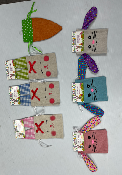 TREAT BAG EASTER SUPER ASSORTMENT BUNNY/CARROT ON 12PC DISPLAY STRIP/PBSLV