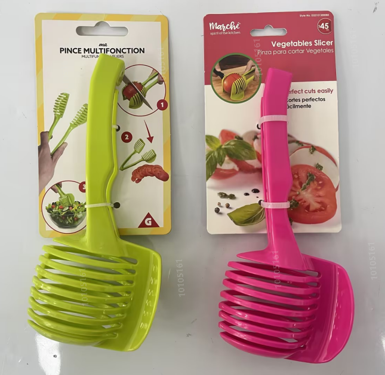 FRUIT/VEGGIE HOLDER FOR PERFECT SLICING PLASTIC 2AST B&C TCD