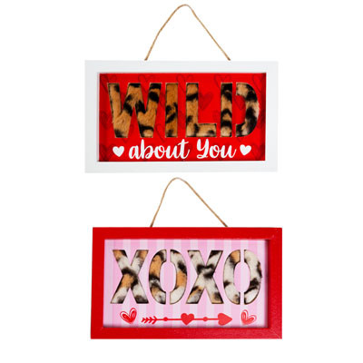 HANGING DECOR VALENTINE MDF 2AST WILD LOVE W/FAUX FUR INSET 7.87 X 4.7 X 0.47IN COMPLY LABEL