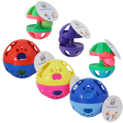 CAT TOY 2 ASSORTED STYLES 4 INCH PLASTIC BALL WITH BELL, CYLINDER WITH BALL COUNTER DISPLAY