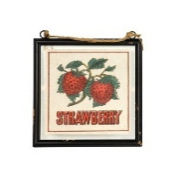 WALL PLAQUE 9.375X9.75 STRAWBERRY