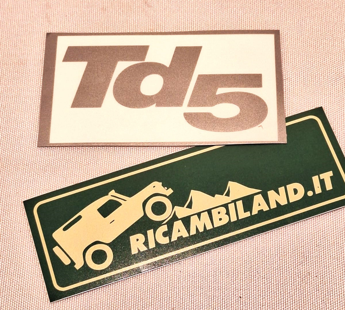 SCRITTA "TD5" LATERALE GRIGIA DEFENDER REPLICA