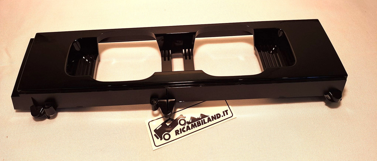 FINITURA FARO POSTERIORE SX NEW DEFENDER