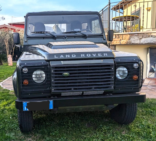DEFENDER 90 2.4 PUMA PICK UP