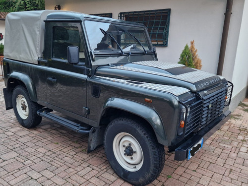 DEFENDER 90 2.4 PUMA PICK UP