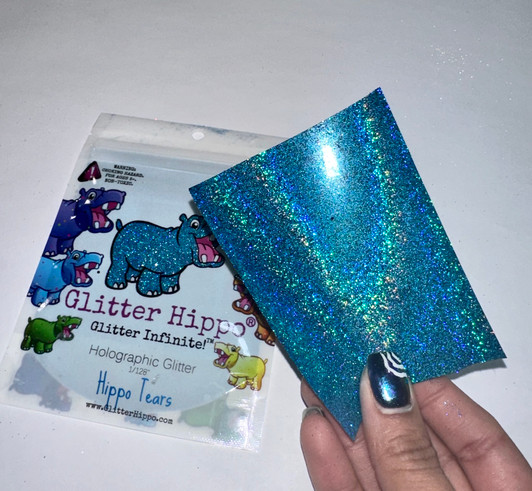 Holographic Glitter - Hippo Tears
Applied on Black surface