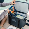 18060131425 Yeti Hopper Flip 18 Soft Cooler Charcoal