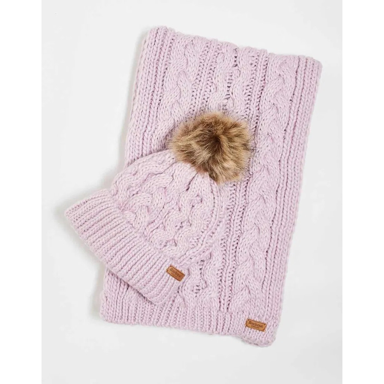 LGS0025 Barbour Penshaw Beanie & Scarf Gift Set