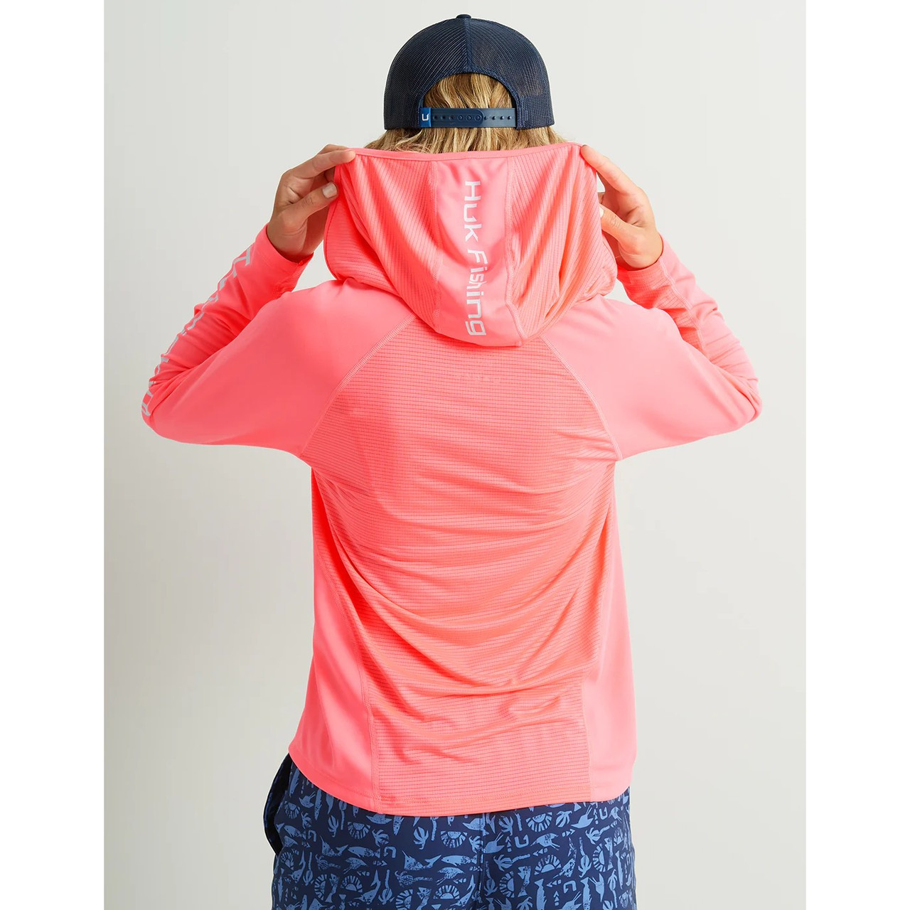 H6120170 Huk Women's Icon Performance Hoodie