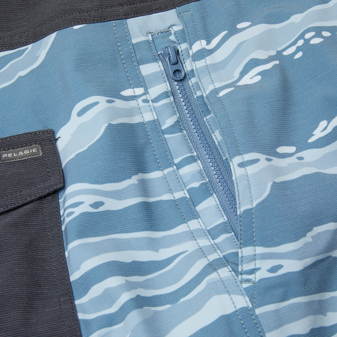 1001261003 Pelagic Ledge Wahoo Camo 18" Boardshorts - Petrol