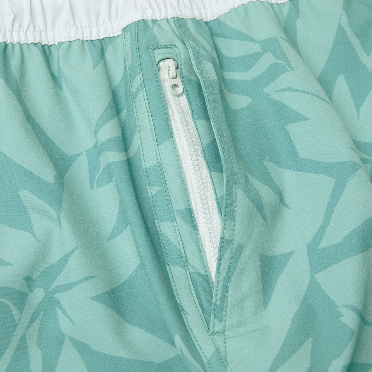 1004261001 Pelagic Downswell El Nino 18" Elastic Waist Shorts - Sage