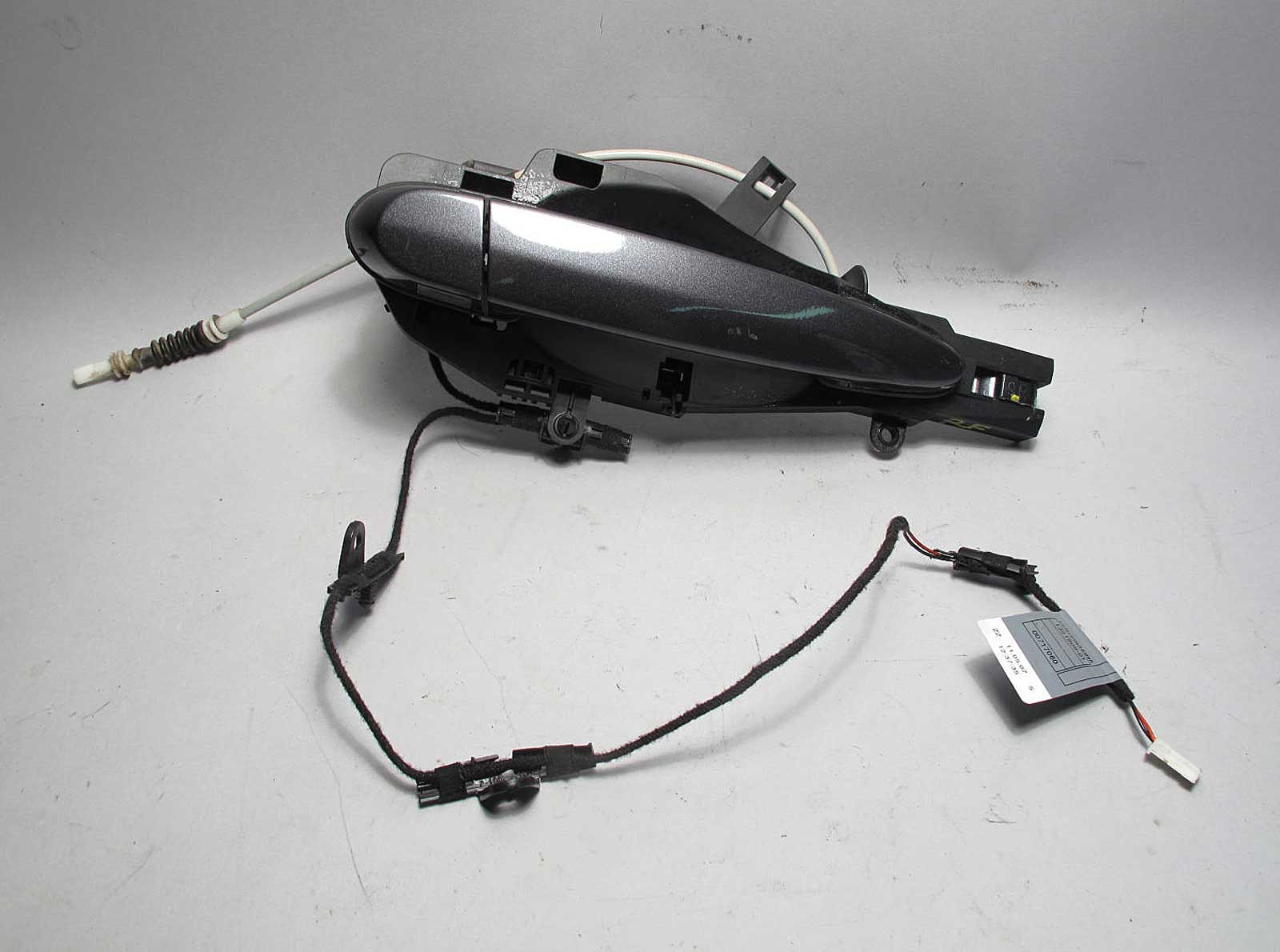 BMW E90 E92 3-Series Right Front Passenger Exterior Door Handle w