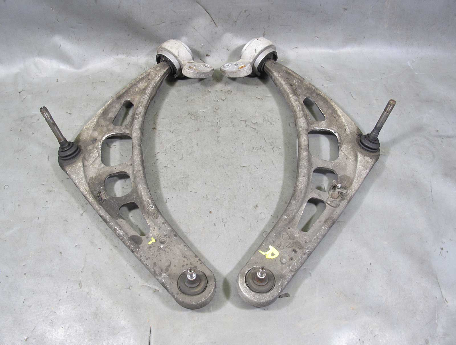 BMW E46 3-Series Z4 Factory Front Wishbone Control Arm Pair