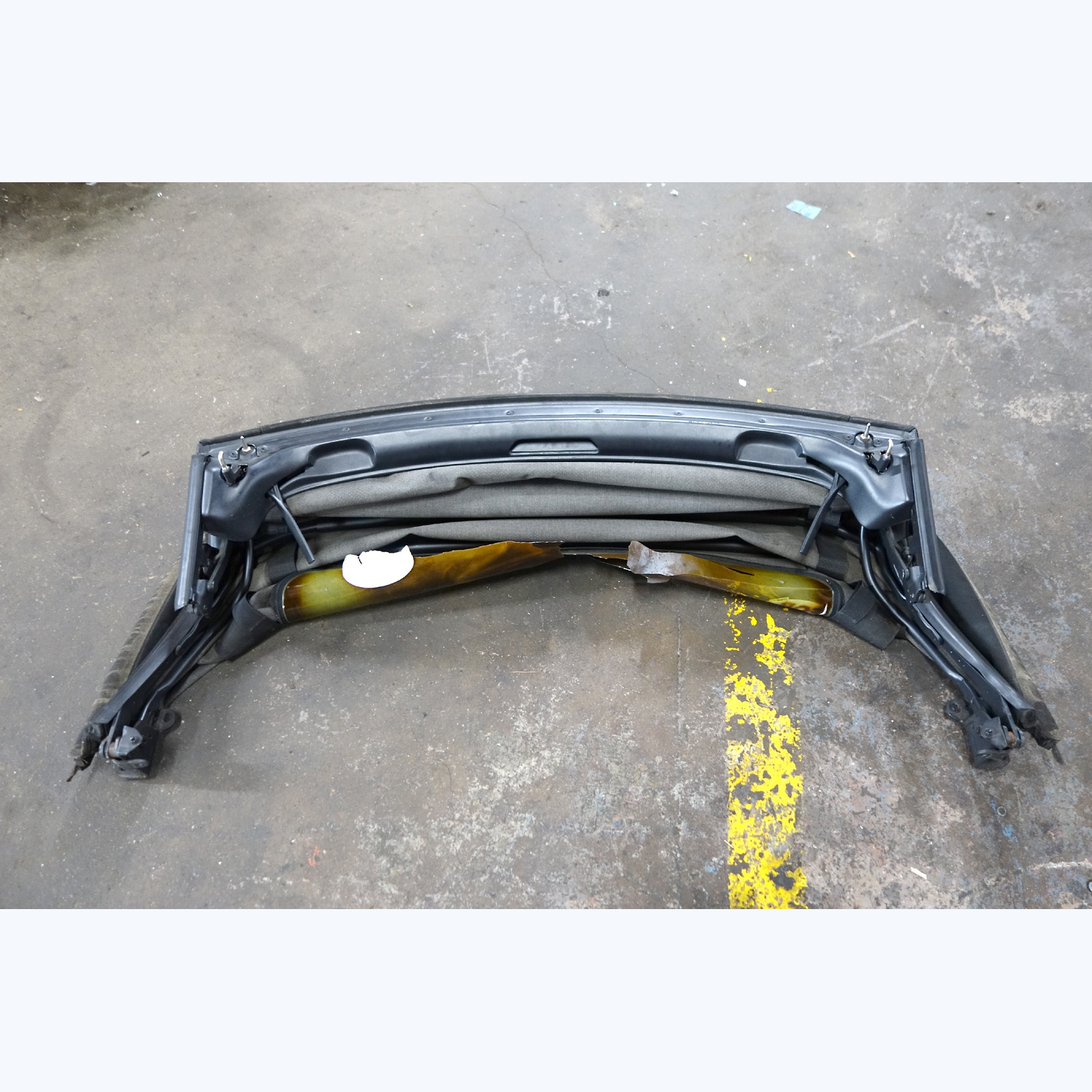 Damaged 1996-2002 Z3 Roadster Black Folding Convertible Top
