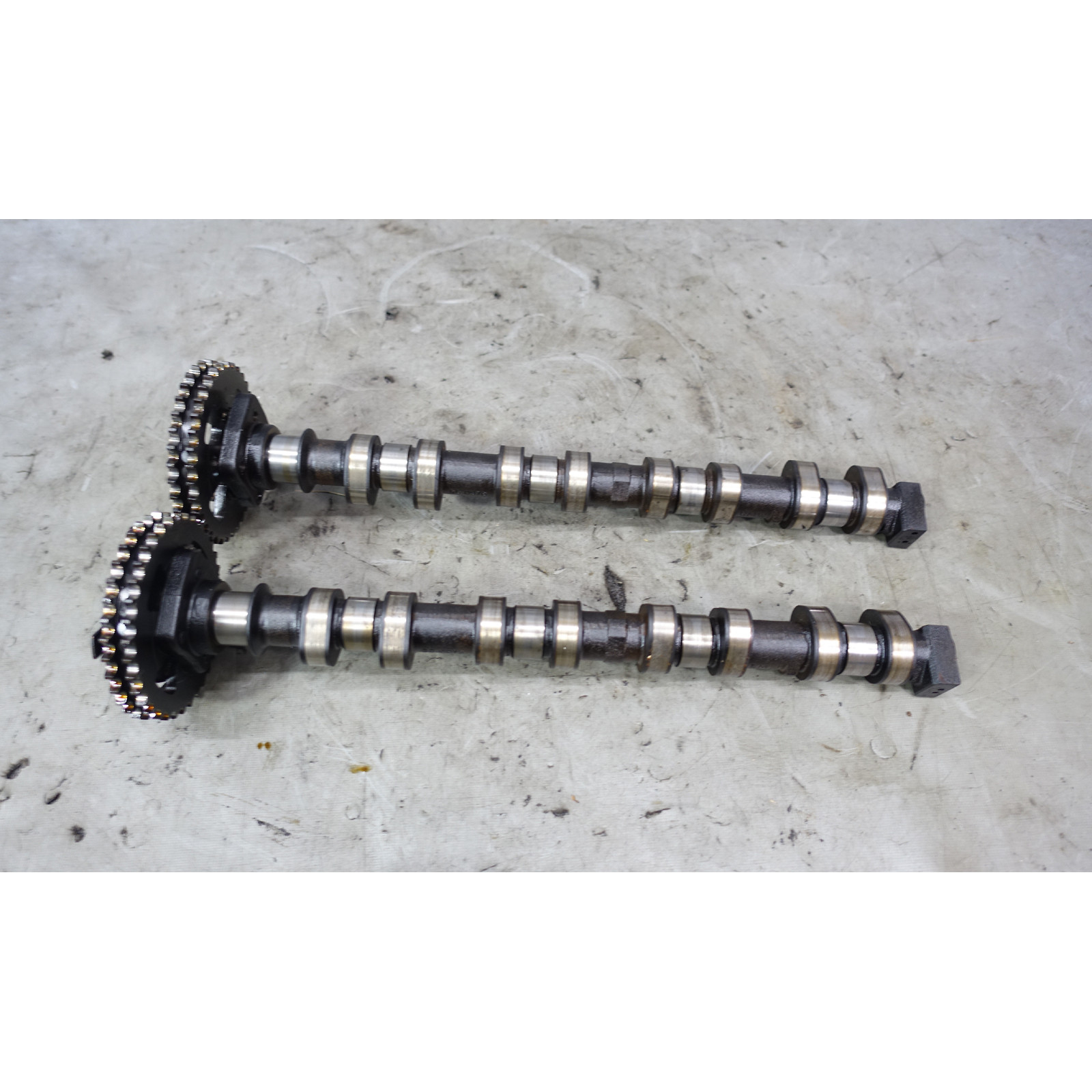 Damaged 1996-1999 BMW M44 4-Cyl 1.9L Engine Camshaft Set E36 Z3