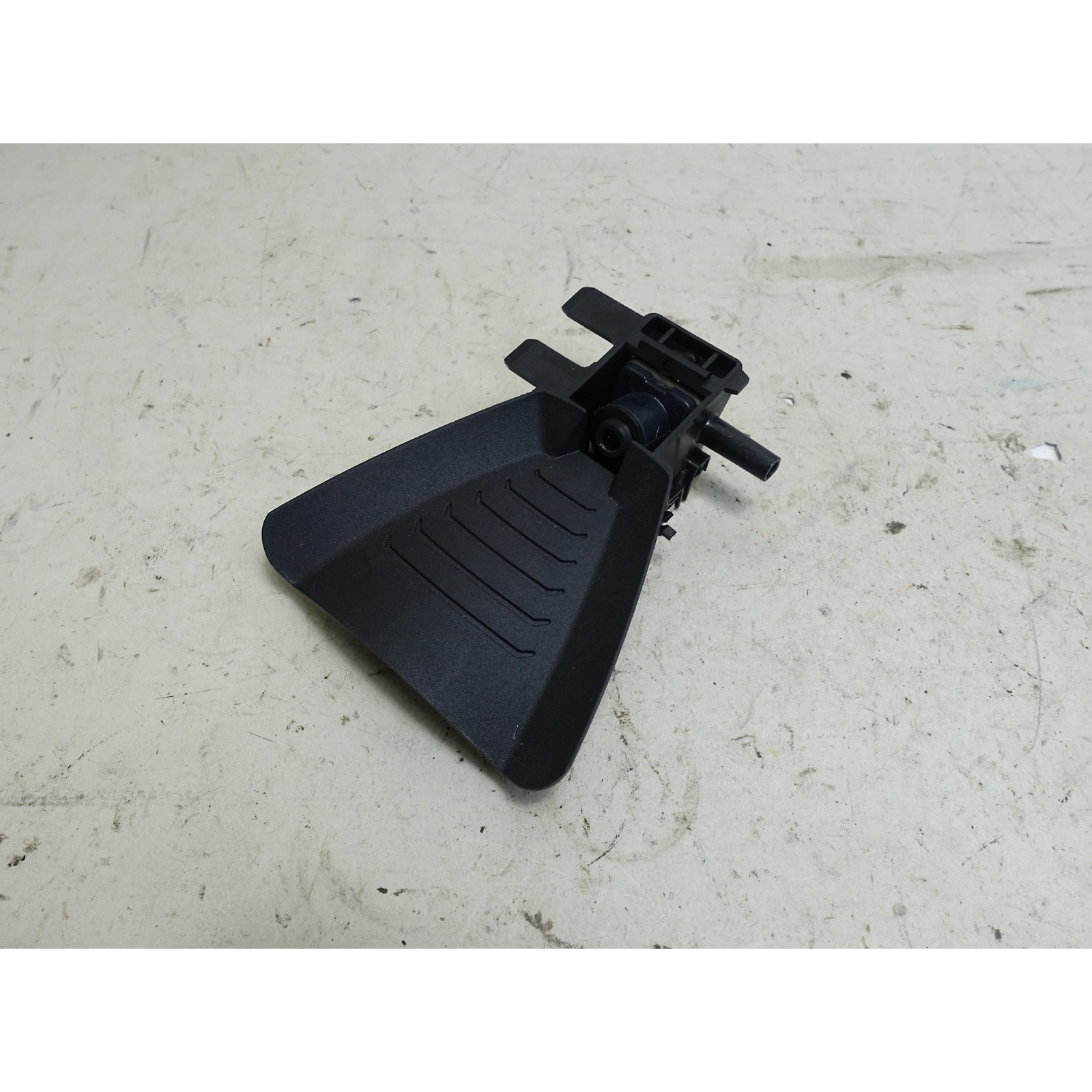  F30/F31 フロントカメラ　KaFASカメラ、車線逸脱警告カメラ新品 inv_048519__93962.1738887715.