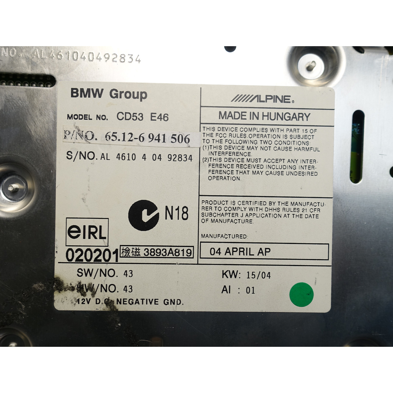 Damaged BMW E46 3-Series Factory Business CD CD53 Radio Headunit
