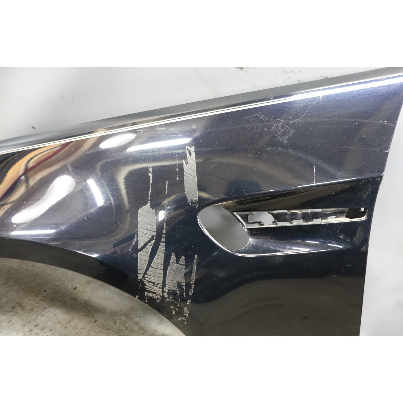 Damaged 08-13 BMW E92 E93 M3 Left Front Driver's Fender Quarter
