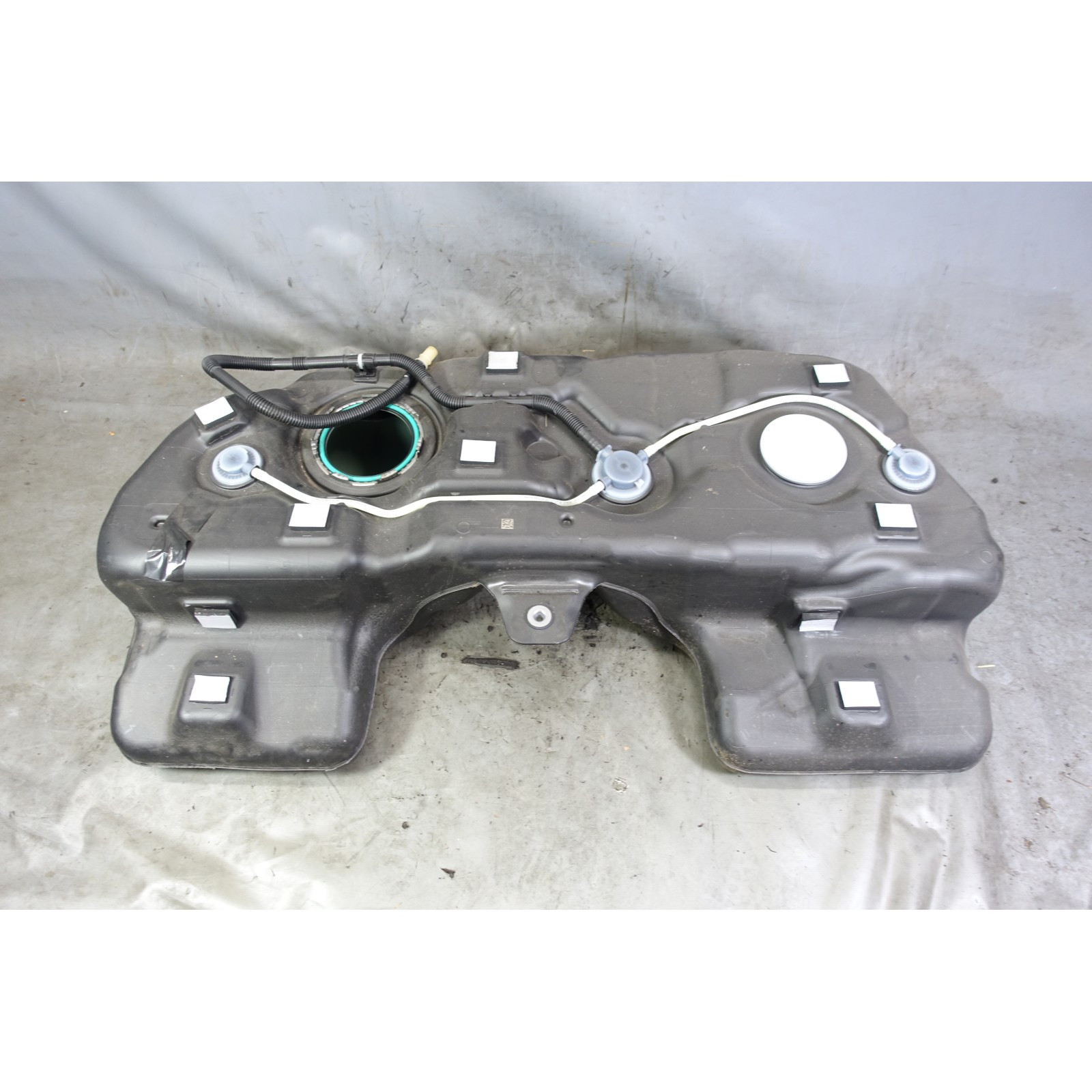2019-2025 BMW G05 X5 G07 X7 Factory Plastic Gas Fuel Supply Tank