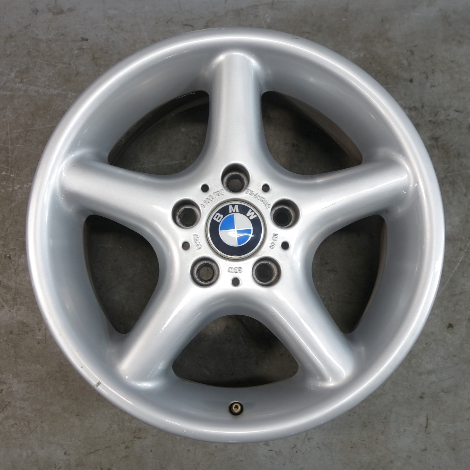 1998-2002 BMW Z3 E36 3-Series 17x7.5 Style 18 Front 5-Spoke Wheel