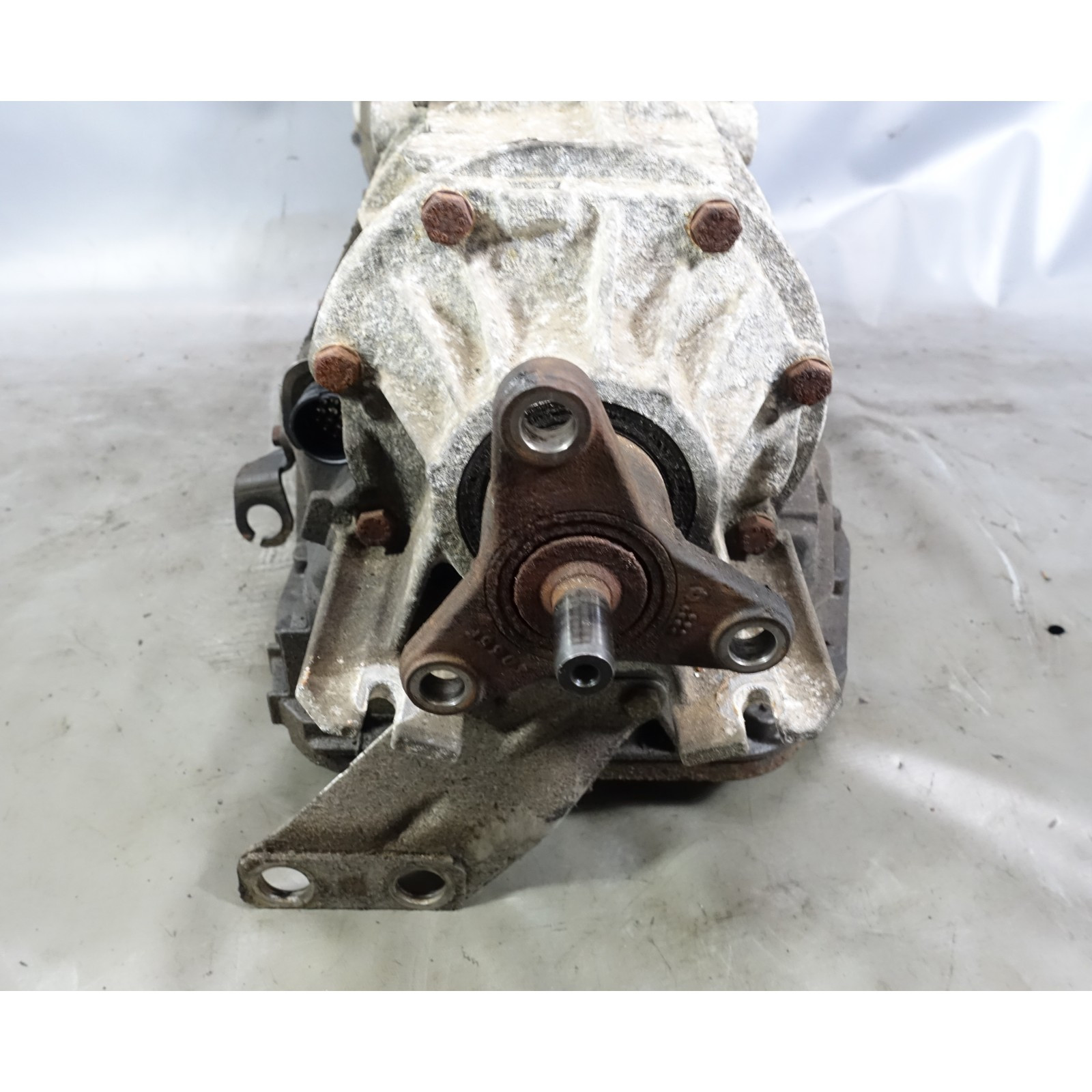 01-05 BMW E39 525i E46 325i M54 ZF Automatic Transmission A5S 325Z