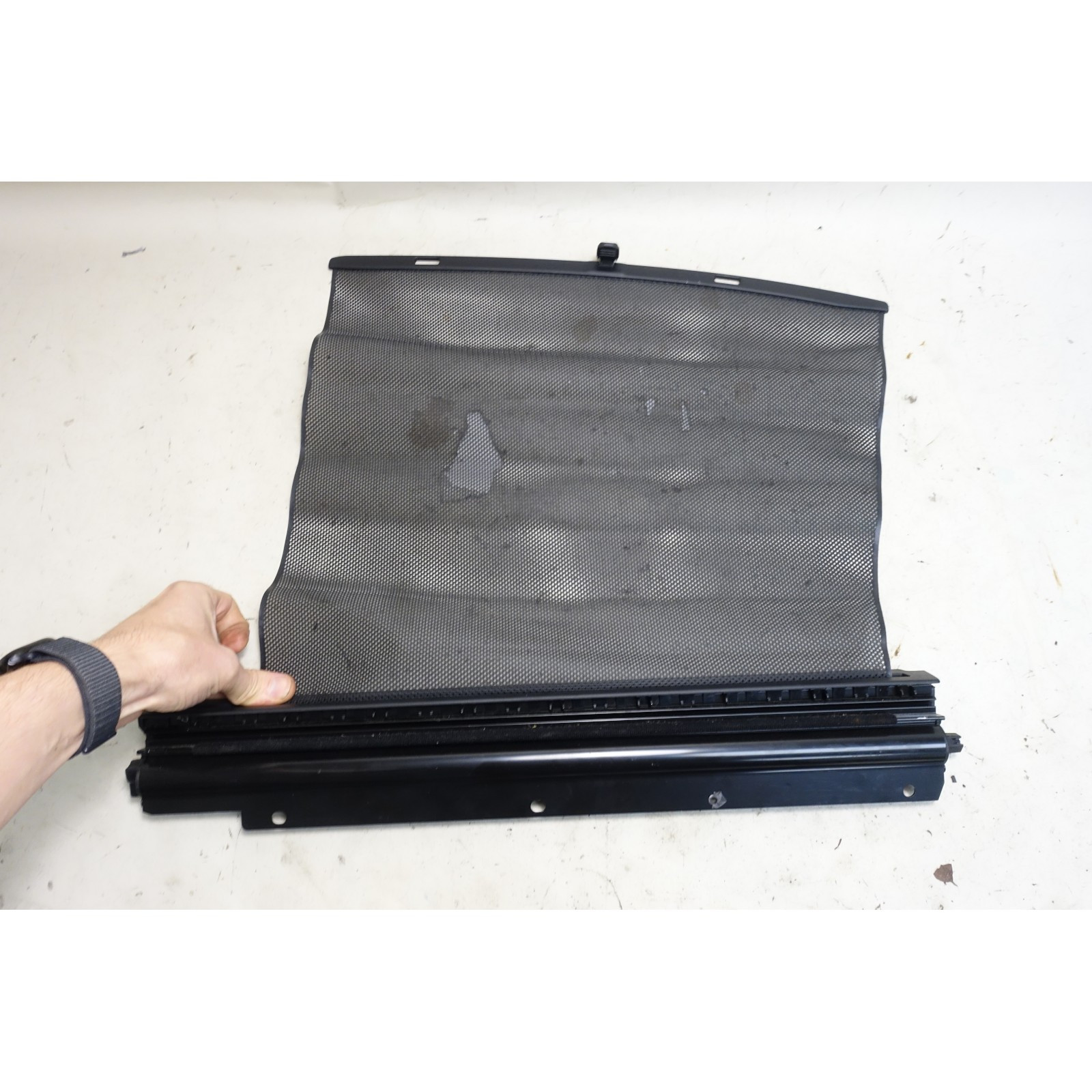 12-18 BMW F30 F80 3-Series M3 Sedan Right Rear Door Window Roller