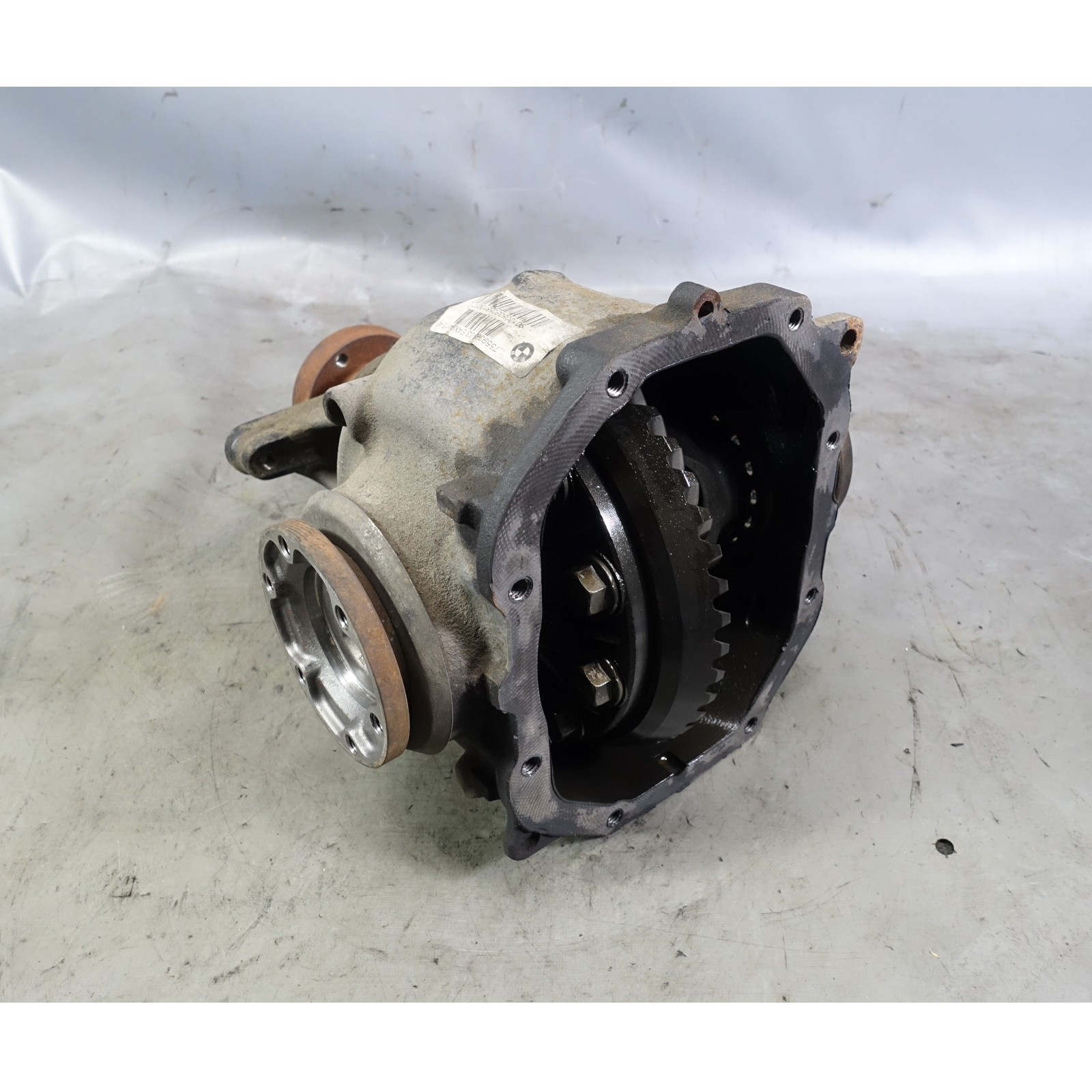 2008-2010 BMW E63 E64 650i Rear Final Drive Differential 3.46 2008-2010 BMW E63 E64 650i Rear Final Drive Differential 3.46