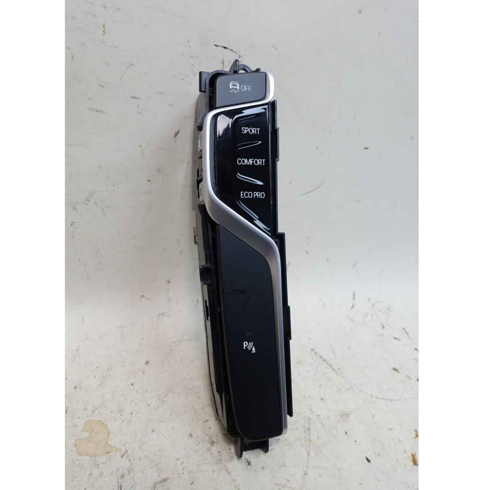 2017-2020 BMW G30 5-Series Front Center Console Switch Unit PDC