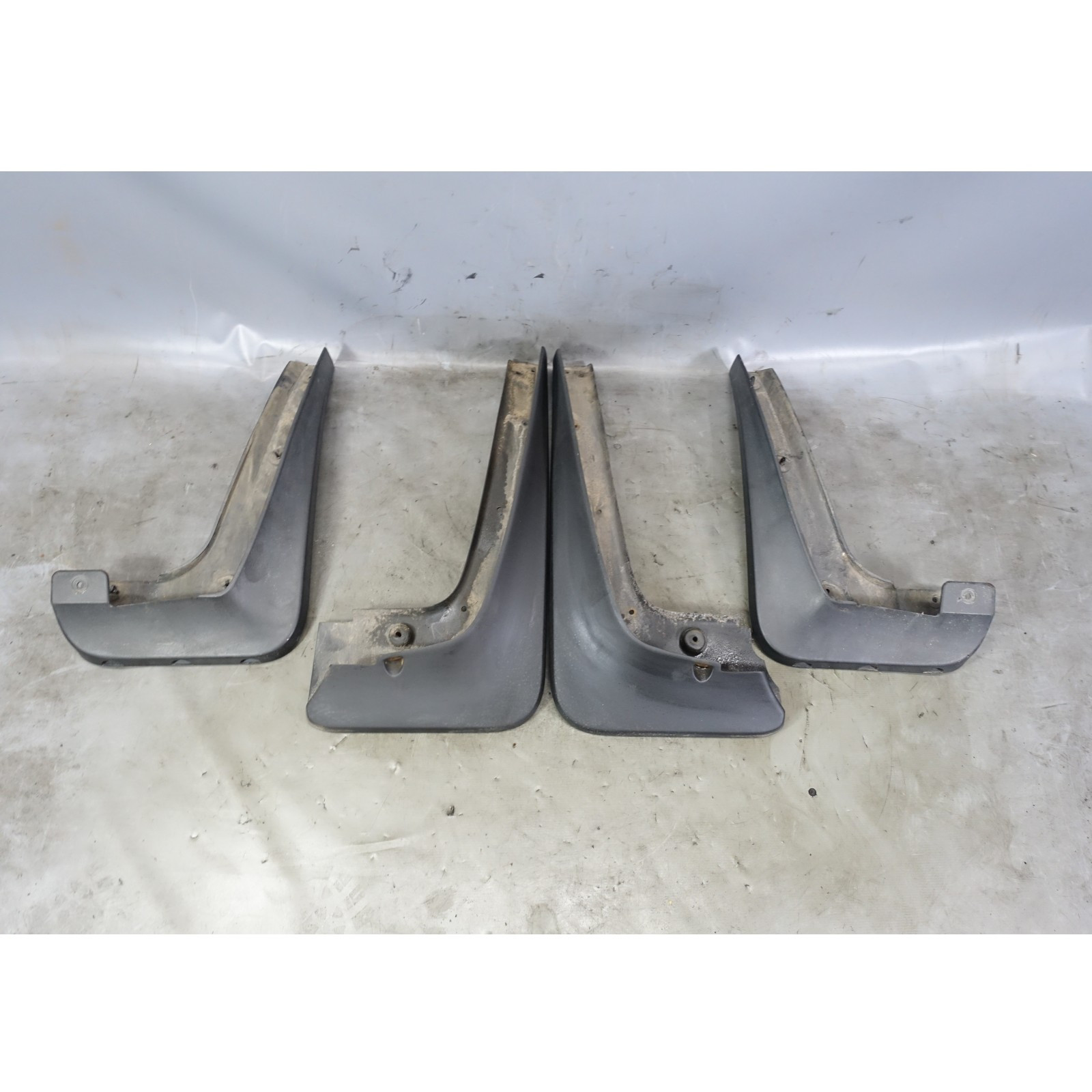 パーツ voffen bmw 2004-2010 BMW E83 X3 Factory Fender Mud Flap Set Front Rear OEM