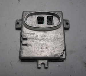 BMW E90 E91 3-Series 4Door Xenon HID Light Ballast Control Module 2006-2008 OEM