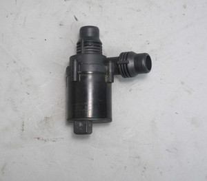 BMW E60 5-Series E63 Factory Electric Auxiliary Hot Water Pump 2004-2010 USED OE