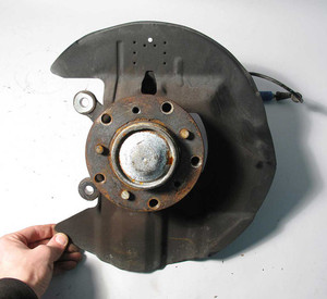 BMW E46 M3 Right Front Wheel Hub Bearing Kingpin Knuckle 2001-2006 USED OEM