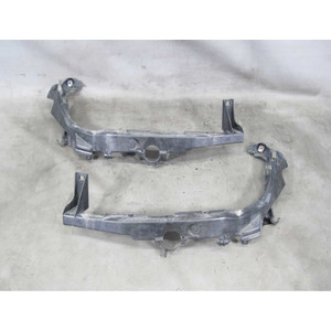 2009-2012 BMW E90 E91 3-Series 4dr Front Headlight Mounting Bracket Pair USED
