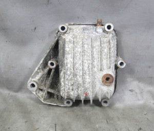 1977-1983 BMW E21 320i Coupe Factory Rear Differential Carrier Cover Mount OEM - 22100